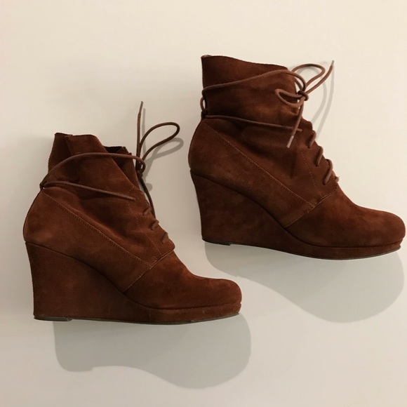 Sole Society ankle tie suede boots - Picture 3 of 6